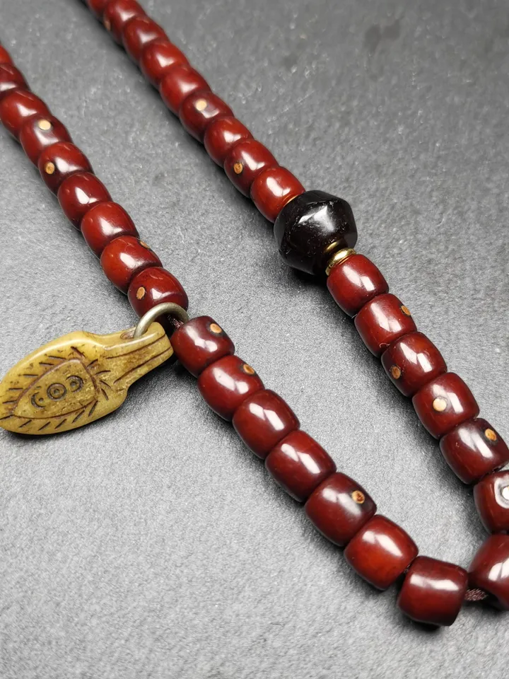 Gandhanra Handmade Tibetan Rosary, 8mm 108 Yak Bone Carved Mala Necklace,Prayer Beads for Meditation,Circumference 88cm