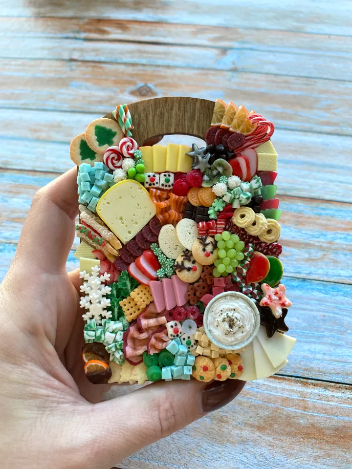 Magnet Miniature Christmas Charcuterie Board with Polymer clay Souvenir