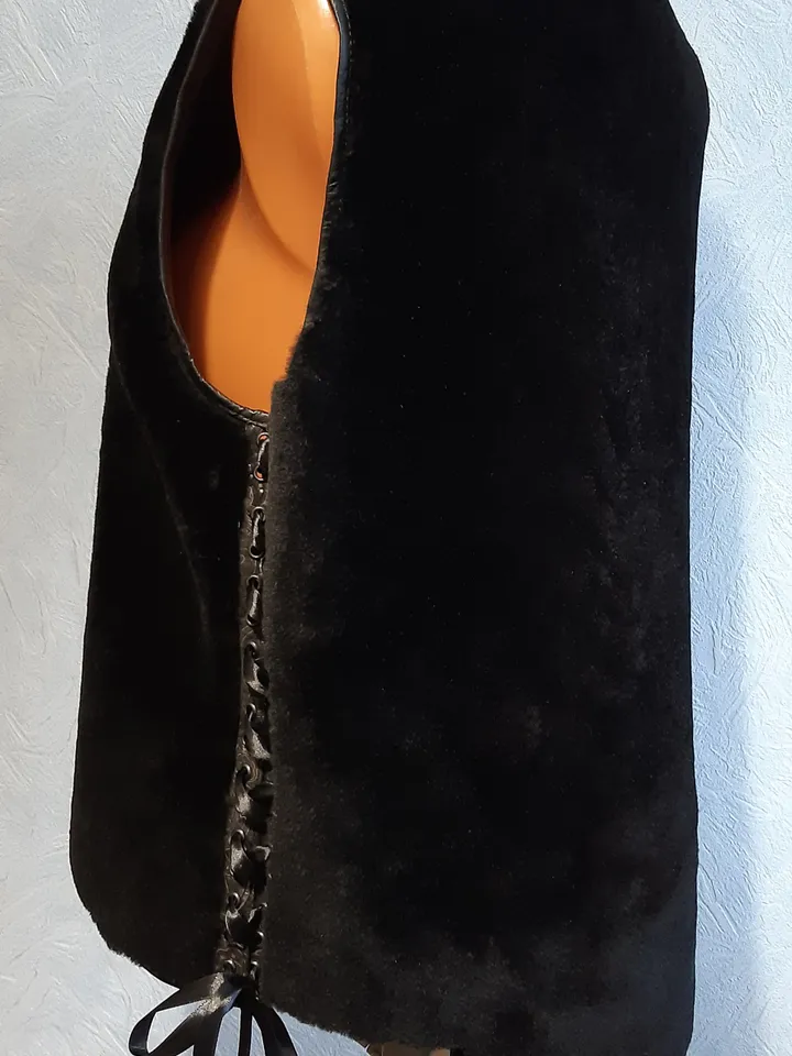 Vest Sleeveless of genuine fur sheepskin black color. Handmade Fall warm lacing waistcoat by Sofalee