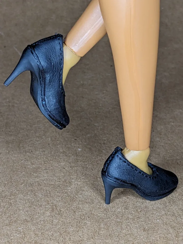Handmade heels black leather shoes for 16-inch Fashion Royalty dolls (FR16)