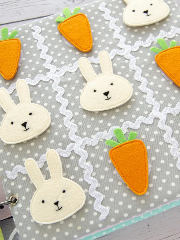 Quiet book page, Rabbit tic-tac-toe, PDF sewing pattern, SVG files