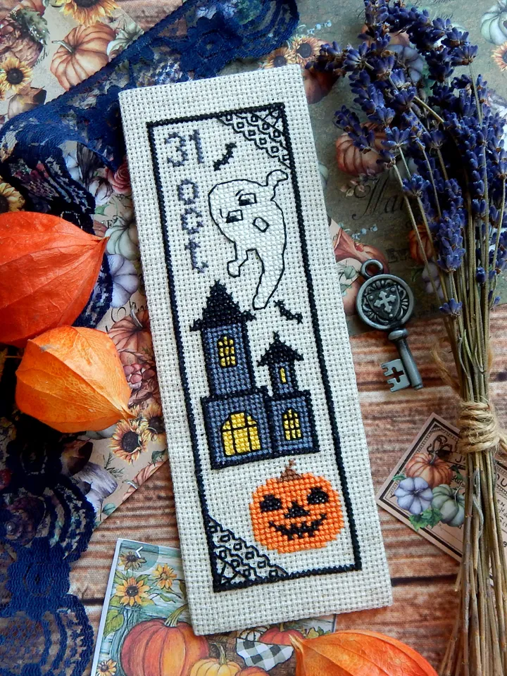 31 October - Castle cross stitch pattern