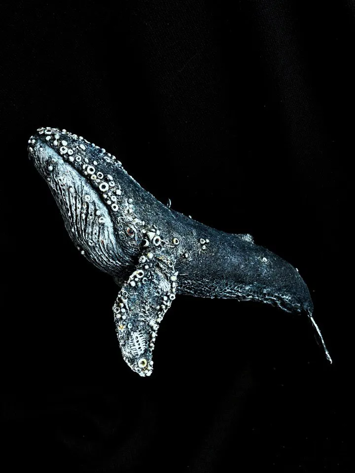 Art sculpture Blue whale from papier-mâché.
paper toy - series “Sea”. Unique handmade interior decor. Unusual interior pendant for your collection.