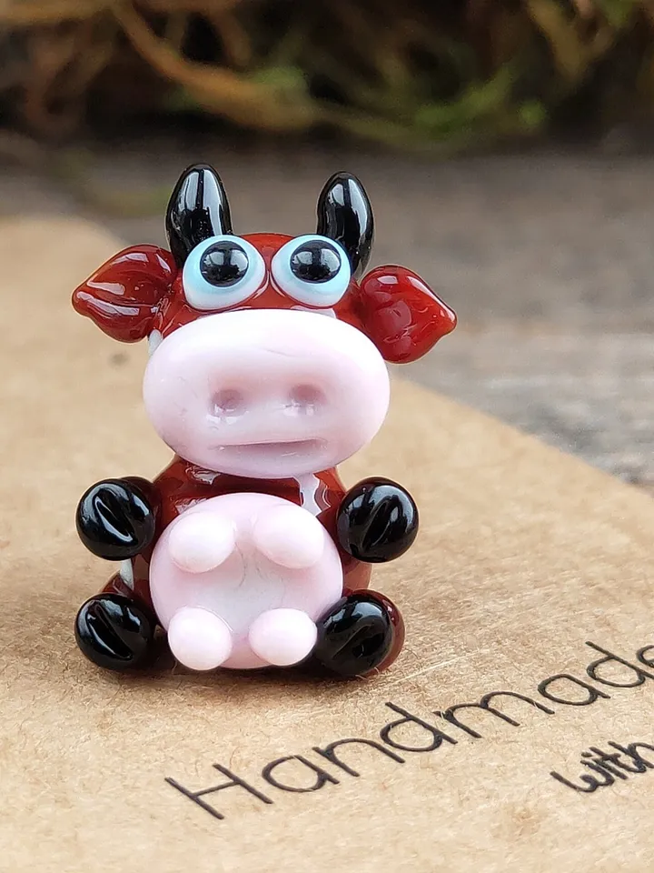 GLASS FIGURINES Cow figurine Glass cow Miniature cow tiny cow Tiny glass animals Farm animals Terrarium figurines Dollhouse miniature Blown