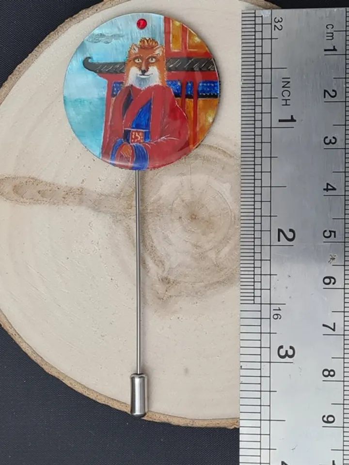 Kitsune brooch, real oil painting miniature on mother of pearl. Kitsune fox pin