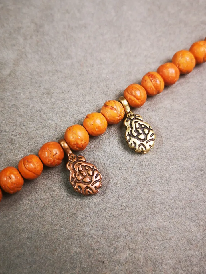 Gandhanra Handmade Buddhist Mala Counter Clip,Bum Counter Clip for Prayer Beads,Mani Jewel/Wish-Fulfilling Cintamani Shape,Mala Accessories