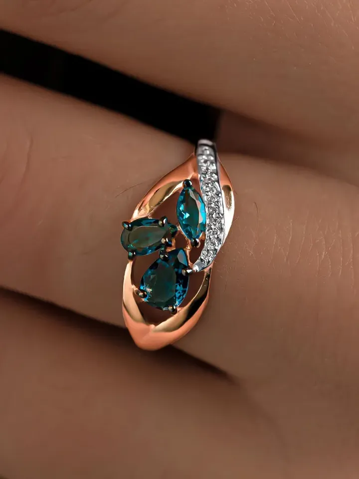 Ring Silver gold plated 925 assay value with London topaz