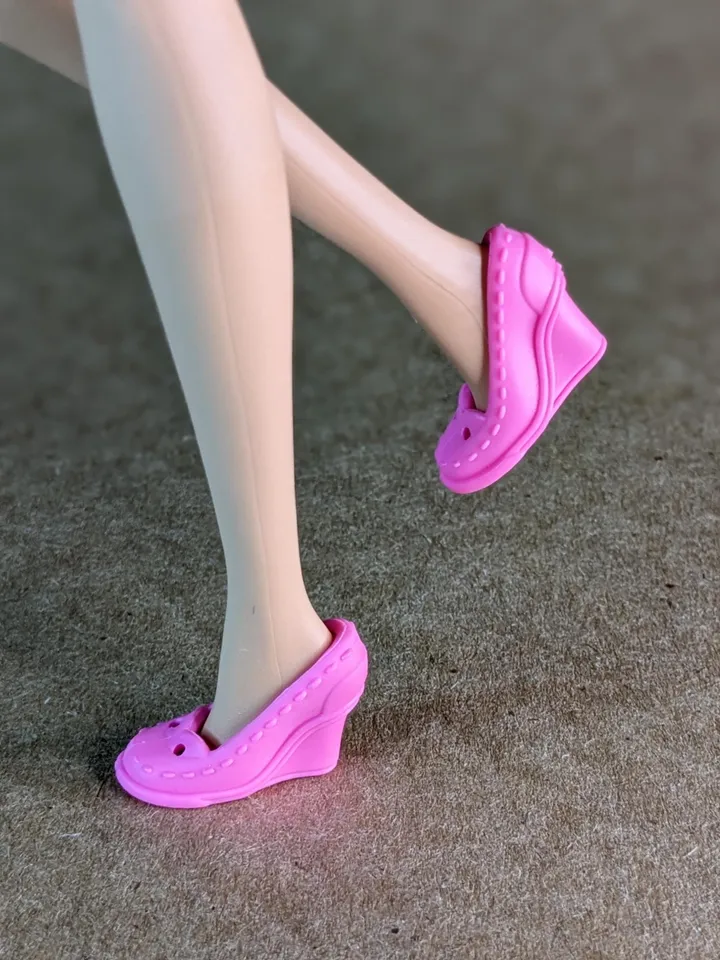 Pink wedge shoes for 1/6 scale female dolls