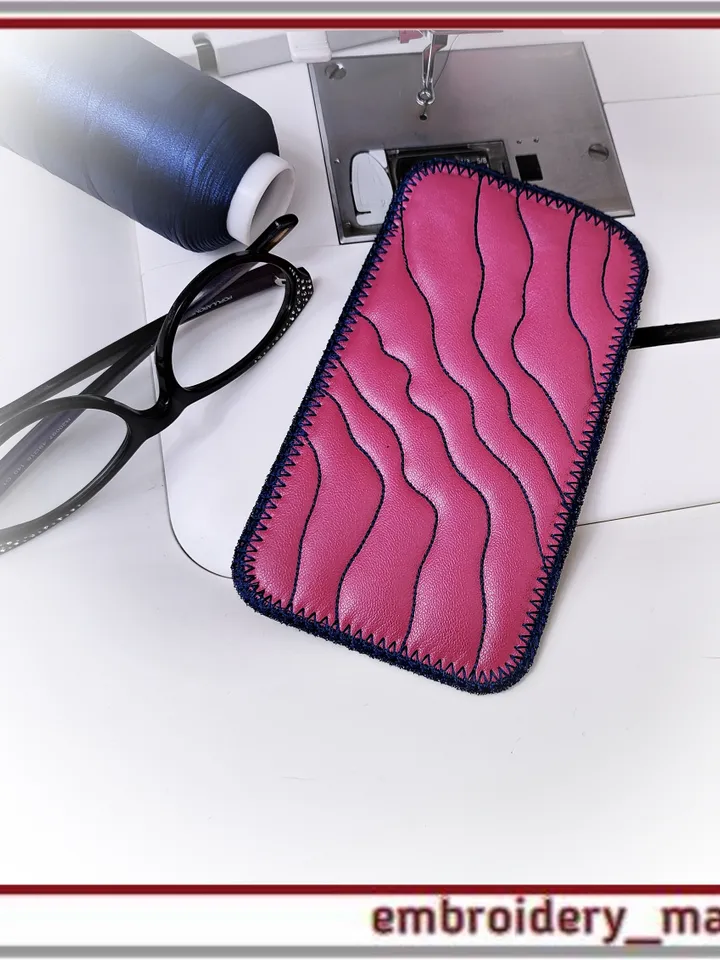 In The Hoop Embroidery Design Case for Glasses by Embroidery Manavi 05