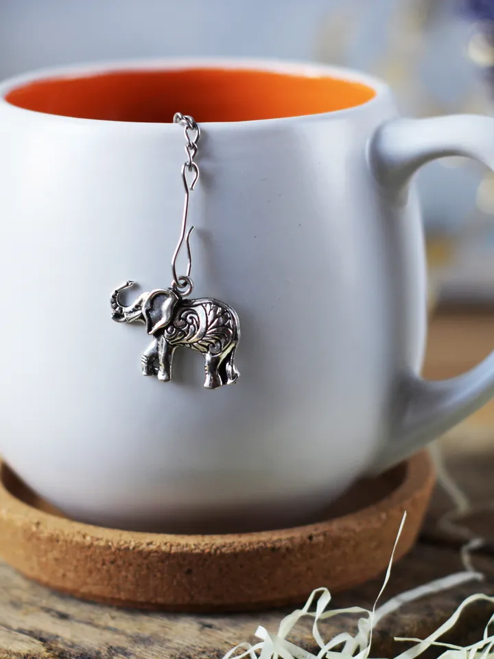 Tea strainer Elephant pendant, Tea infuser with elephant charm, Tea Steeper for Loose leaf tea gift for elephants lover
