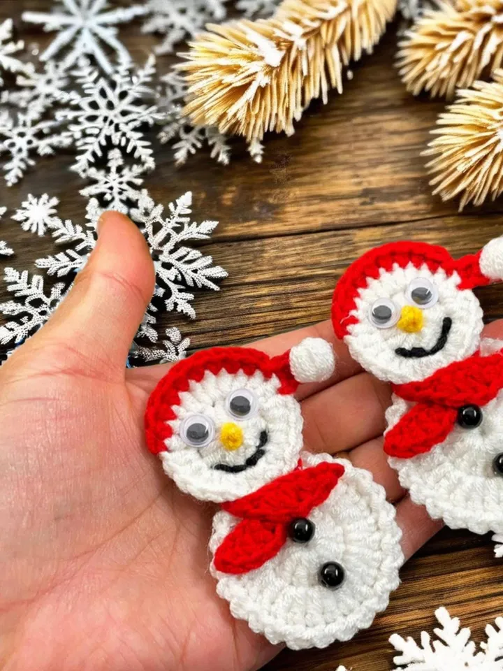 Cute Snowman Crochet Pattern, Cute Amigurumi Snowman Tutorial for DIY Holiday Gift, Festive Winter Decor & Kids Room Decoration