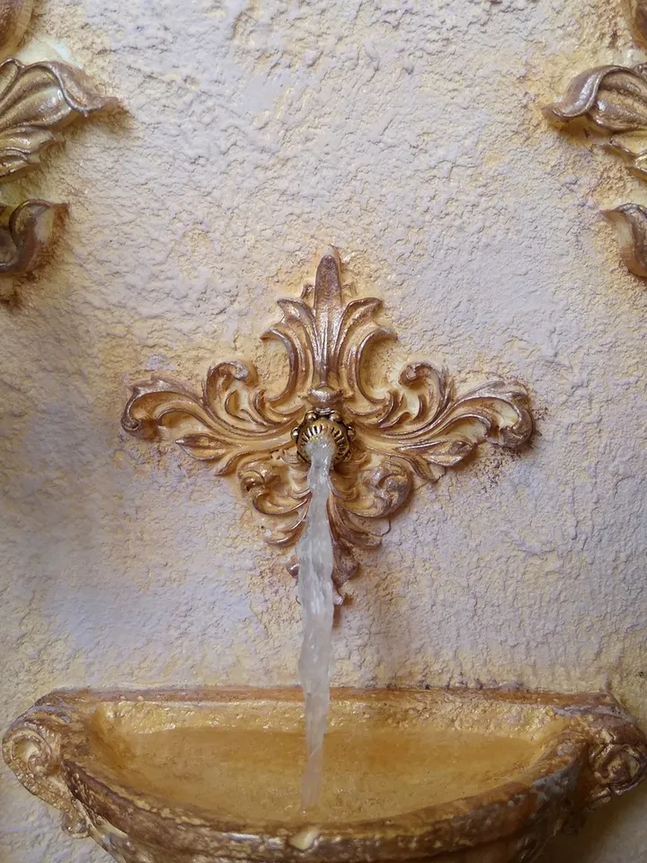Miniature fountain. Fountain for the collection of dolls.1:12 scale.Handmade. Fountain for a doll. Miniature.