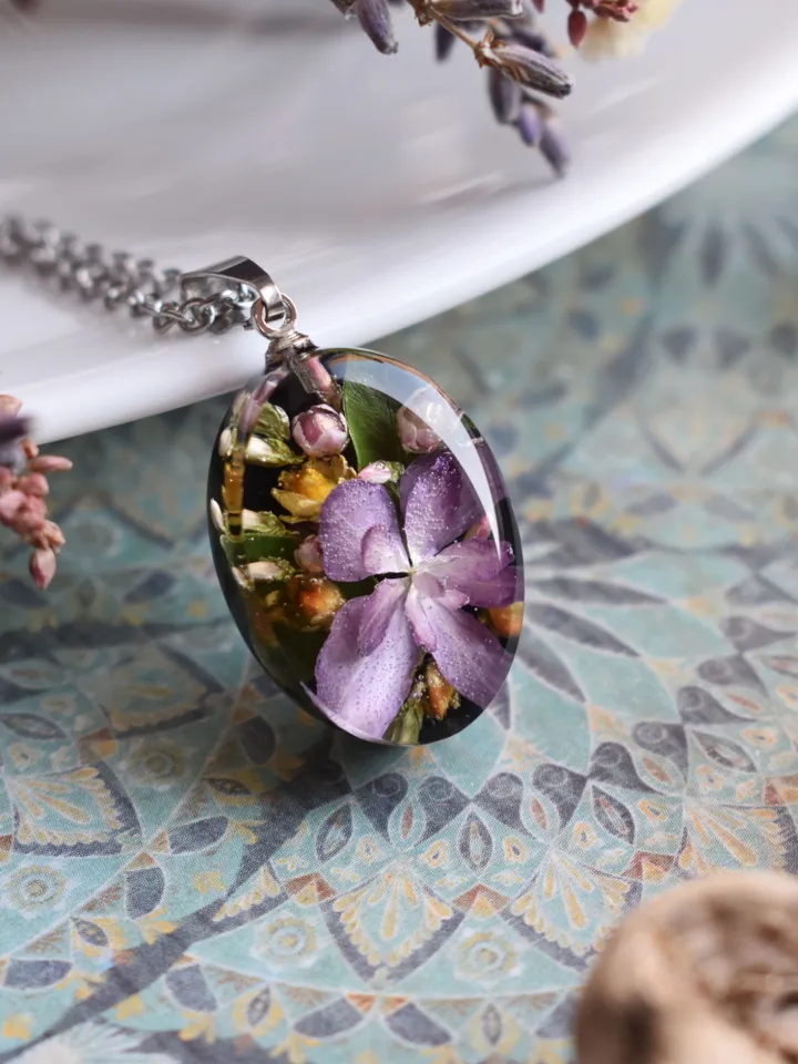 Real hydrangea and heather Pendant. Pendant with real pink hydrangea. Real hydrangea in resin.