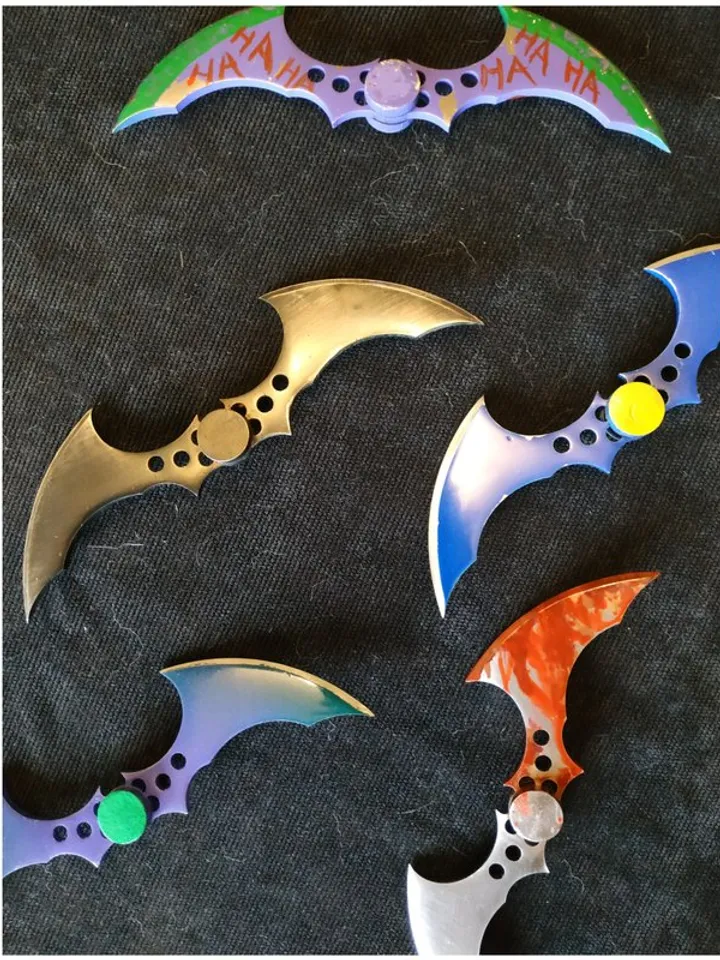 Batman cosplay - Batarang - a set of batarangs - made of plastic - One unit is a