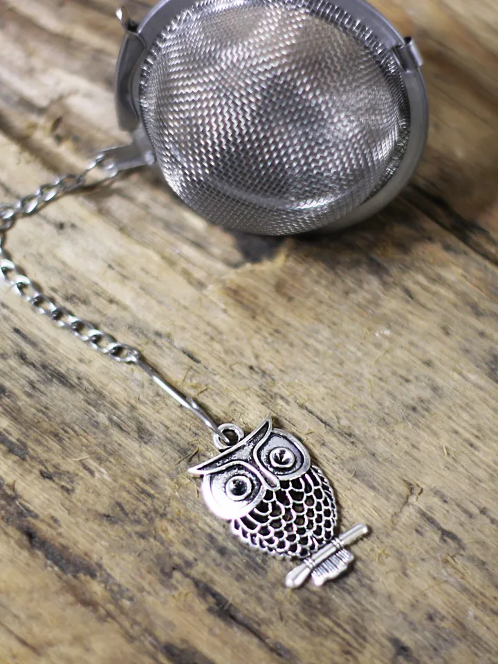Owl tea strainer for herbal tea, Tea infuser charm owl, Tea steeper owl pendant, loose leaf tea lover gift