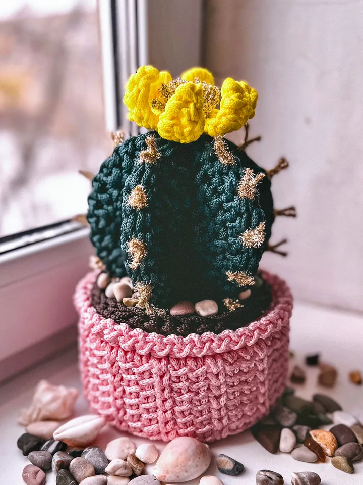 Easter basket cactus crochet pattern PDF, basket with lid, central table ornament, fireplace decoration, digital instant download