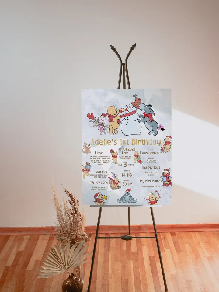 Classic Winnie Pooh Milestone Board Baby Birthday;Baby Birthday Milestone Board; Greenery Baby Birthday; Honey Bear; Winnie Pooh xpooh1
