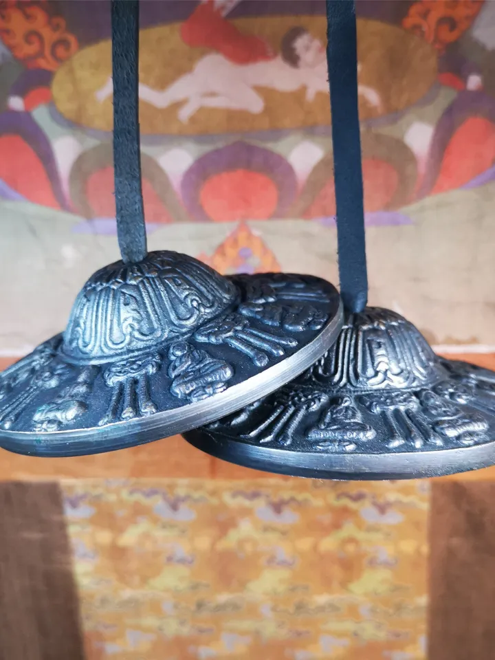 Gandhanra 9.5cm Tibetan Cymbals, Tingsha Bell,Buddhism Ritual Implement,Handmade in Nepal,Special Buddha Pattern