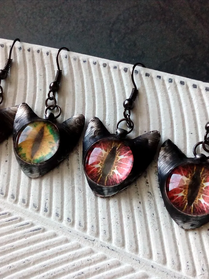 Stained glass BLACK CAT earrings, Eyes cat earrings, Cat head earrings, Tin soldered earrings, Cat lovers bijouterie