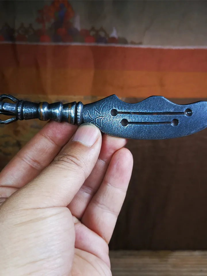 Gandhanra Tibetan Buddhism Ritual Implement,Big Machete Knife,Made of Cold Iron inlaid with Copper,6.3"