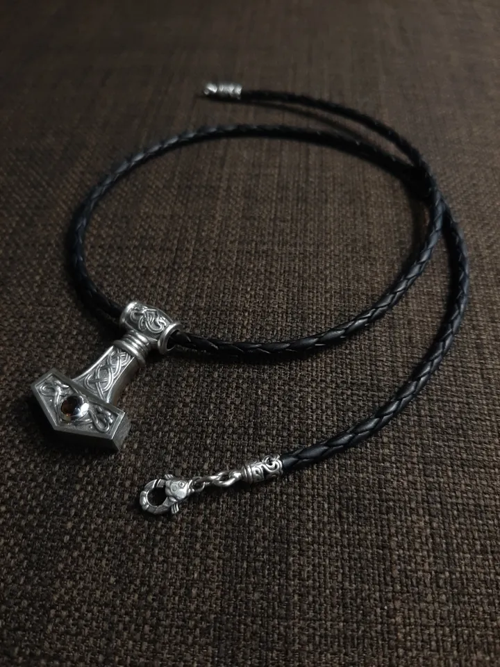 Pendant: Thor's Hammer. Mjolnir with stone.Tors. Avg. weight 19 grams