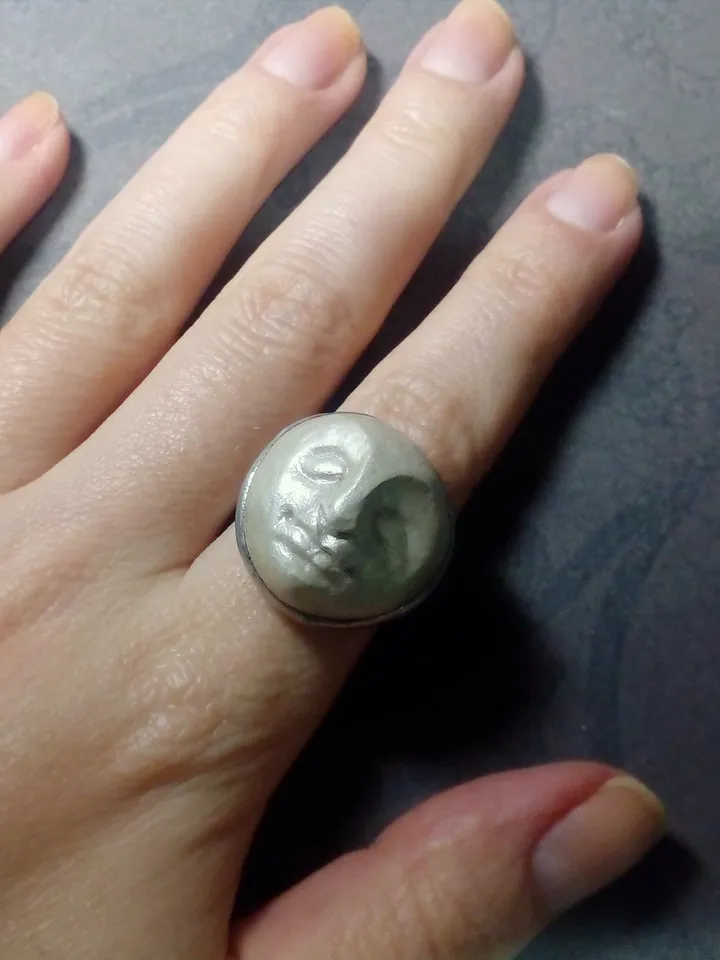 Moon face ring, moon Goddess ring, Halloween witchy ring, pearl color head ring