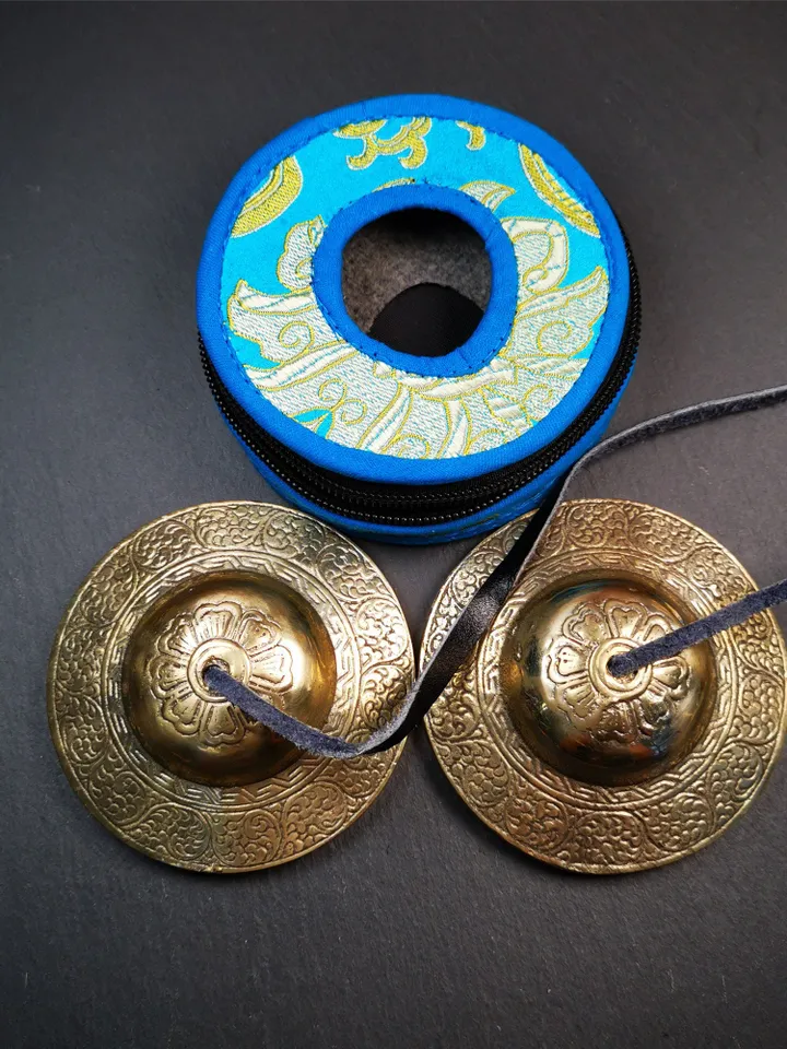 Gandhanra 8.8cm Tibetan Cymbals, Tingsha Bell,Buddhism Ritual Implement,Handmade in Nepal,Special Cloud Pattern