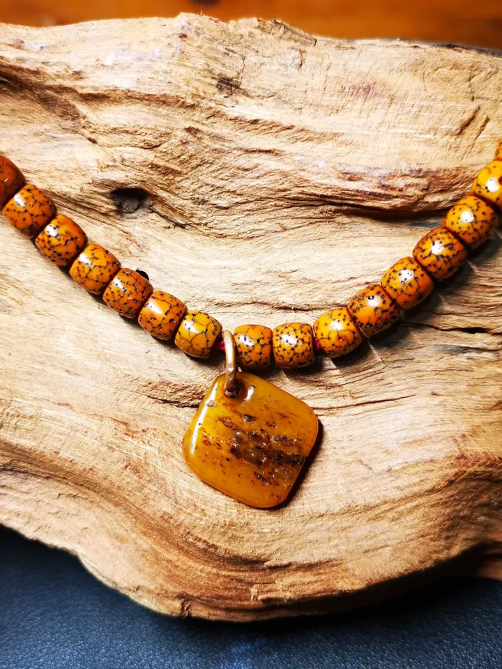 Yak Bone Carved Tibetan Alphabet OM,Mala Pendant,Bead Counter Clip,Prayer Bead Accessories,Gandhanra Tibetan Amulet
