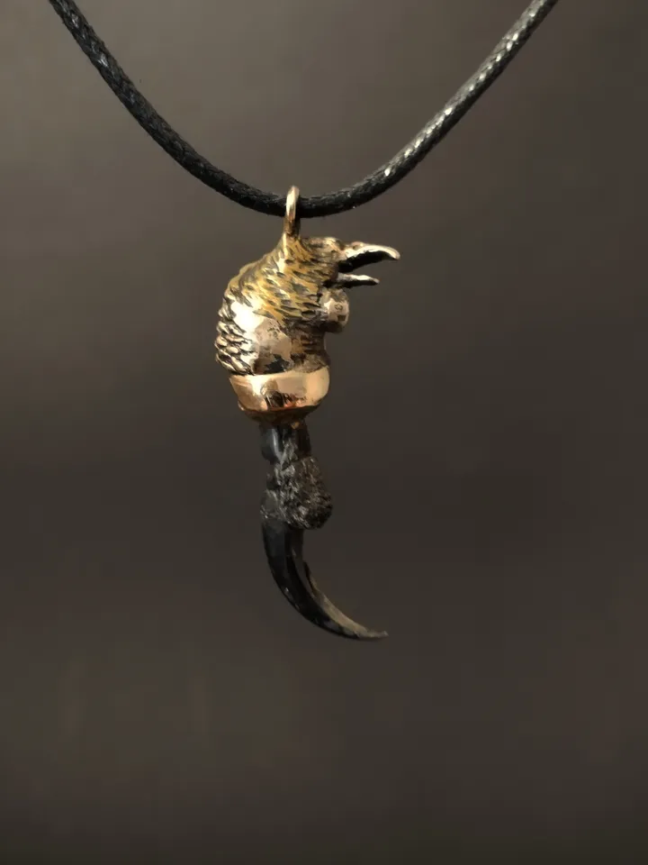 Raven's claw in a bronze