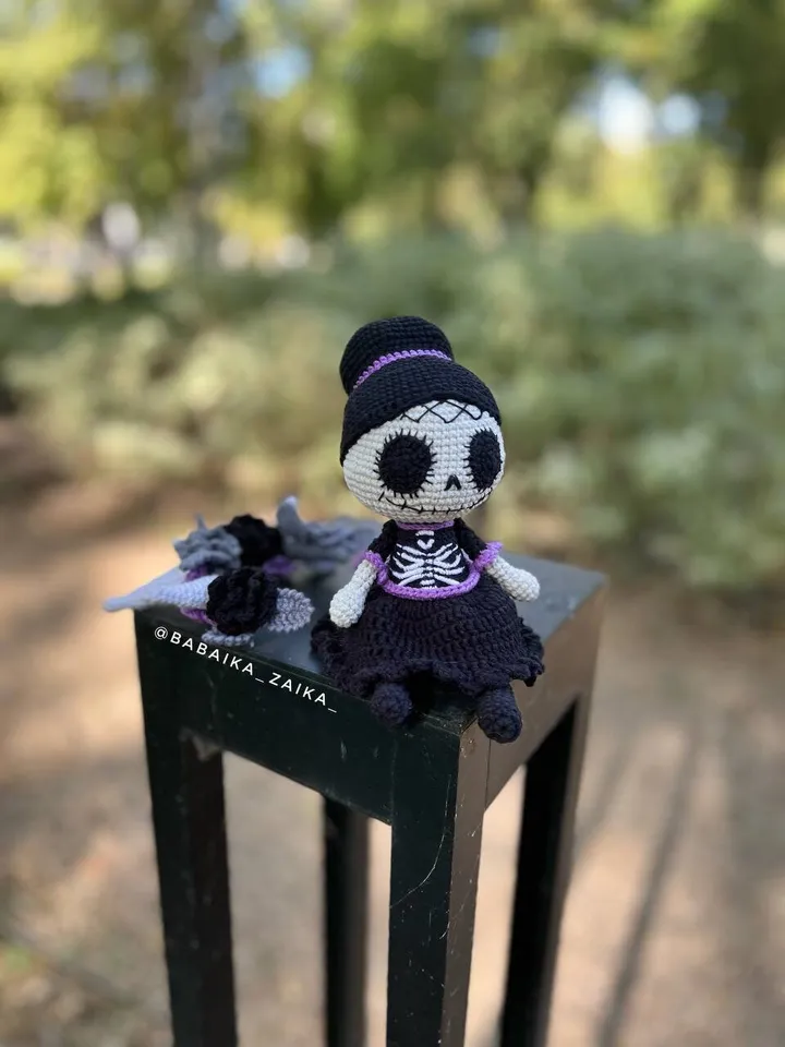 PDF Crochet Catherine Skull Girl Pattern in Eng Halloween Pattern Crochet Monster Doll Crochet Pattern Catrina la Calavera patrón en español