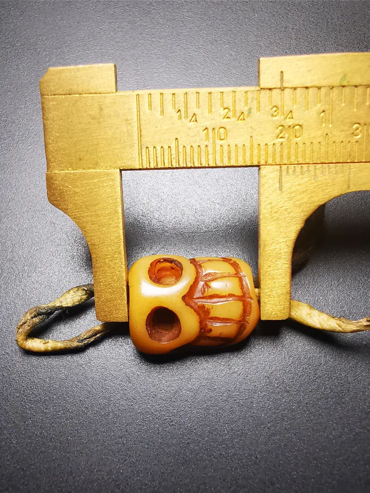 Gandhanra Tibetan Amulet,Yak Bone Carved Skull Sītavana Pendant, Hand-carved Skull Pendant Charm