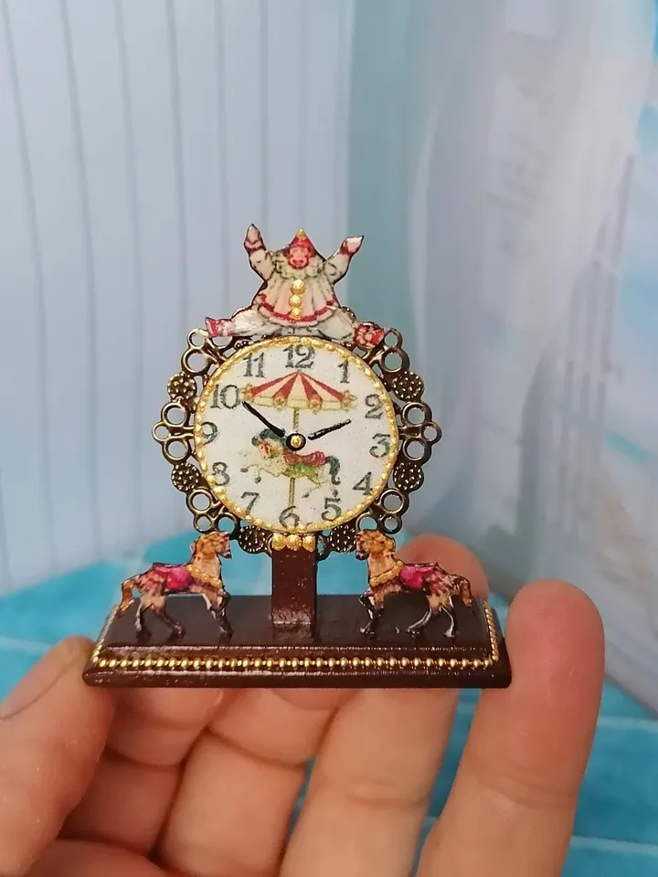 Miniature clock. Imitation. 1:12. Dollhouse miniature. Handmade.