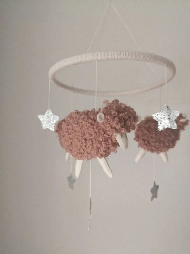 Crib baby mobile Sheep, Baby mobile Pink, Boucle crib toys