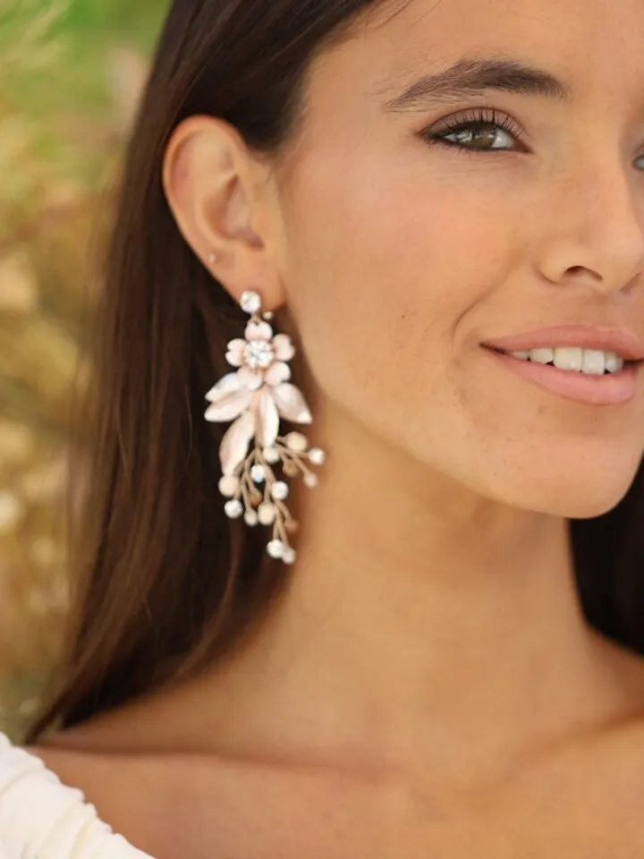 Boho Wedding Earrings For Brides, Rose Gold Chandelier Statement Floral Bridal Earrings, Flower Statement Wedding Jewelry, Vintage Jewellery