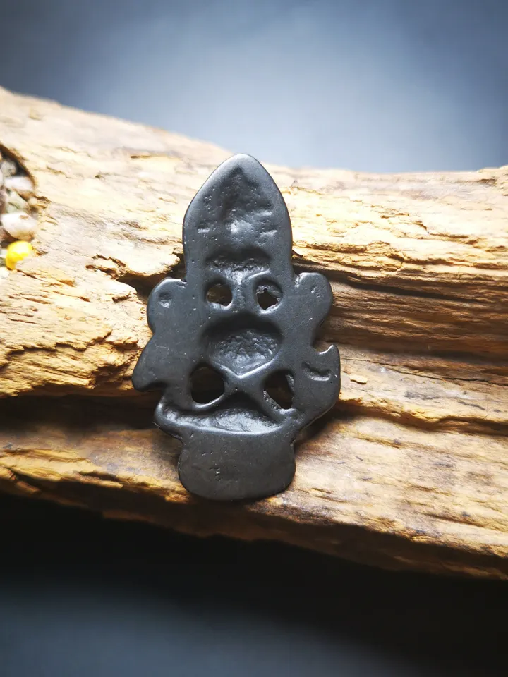 Gandhanra Antique Triratna Symbol Badge, Nubro,Tibetan Buddhist Protective Amulet Pendant,Made of Thokcha,60 Years Old
