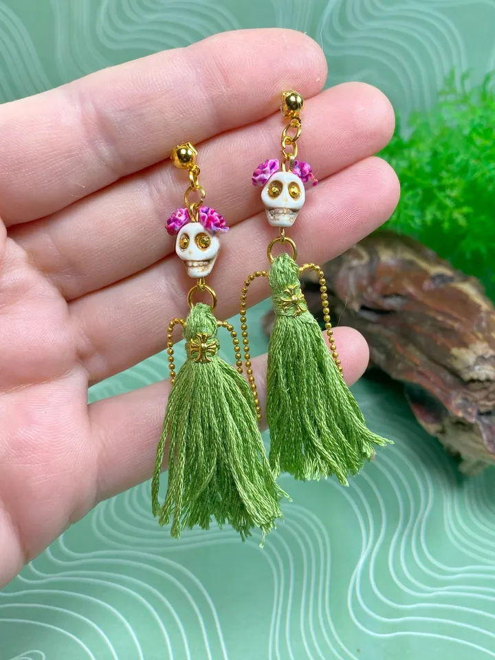 Handmade earrings. Earrings with fringe. Jewelry.