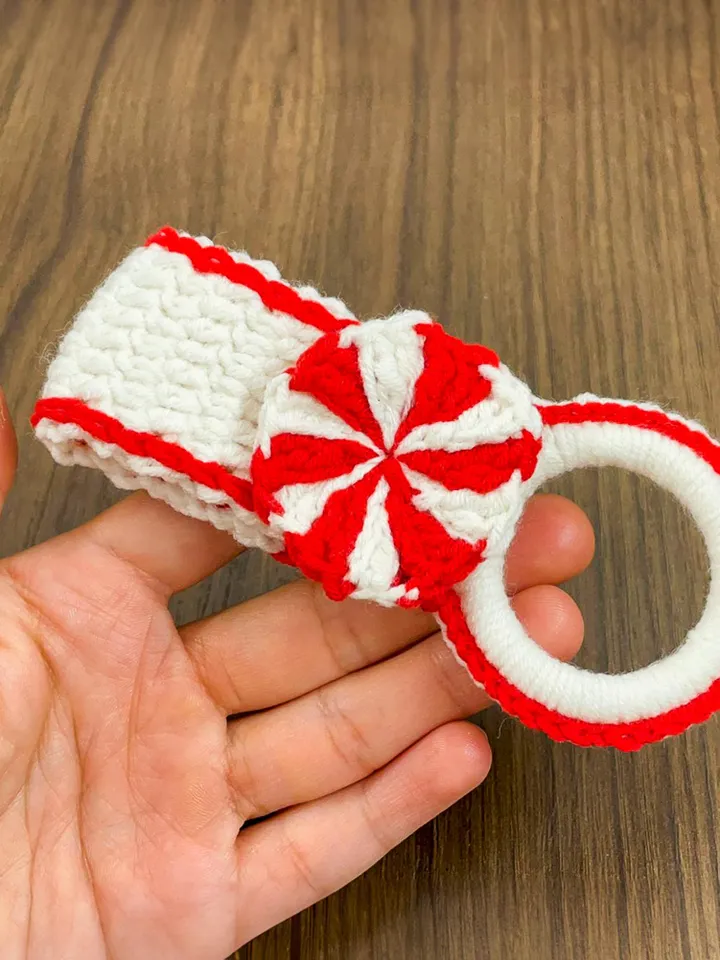Crochet Candy Cane Towel Holder Pattern PDF, Christmas Kitchen Decor Tutorial, Festive Holiday Crochet Project for Beginners