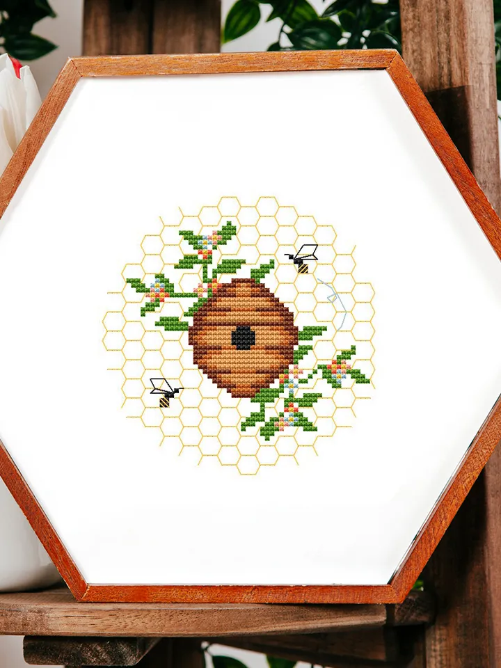 Bee Cross Stitch Pattern
