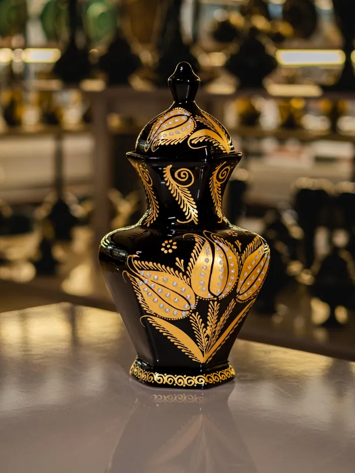 Black and Gold Handmade 30cm Vase | Decorative Modern Vase for Luxury Home Decor | Luxury Black and Gold Gift Vase | Sophisticated Home Gift