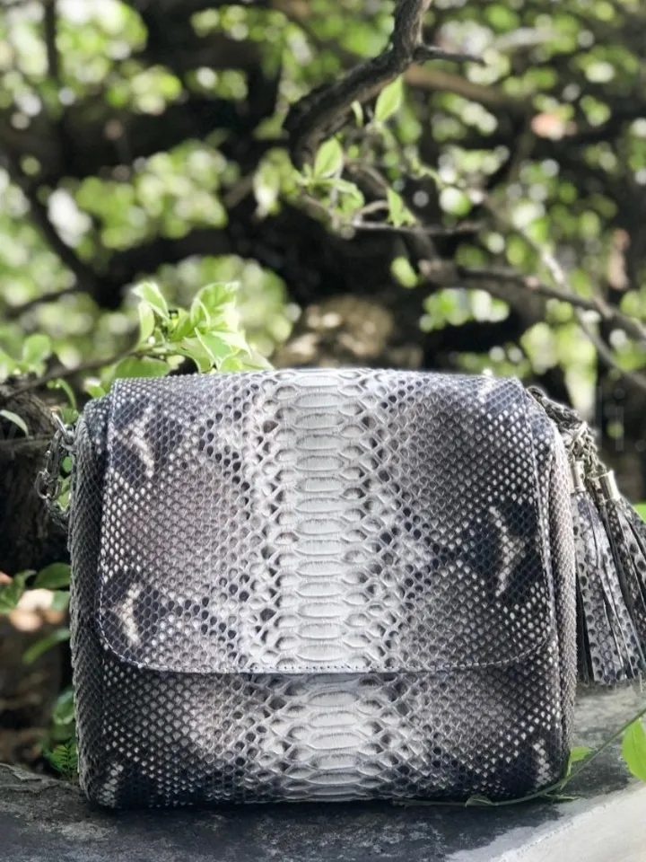 Genuine Python Skin Crossbody Bag Chain Tassel Snakeprint Bag Leather Woman Gray Free Shipping Handmade Summer Clutch Snake Skin Elegant Bag