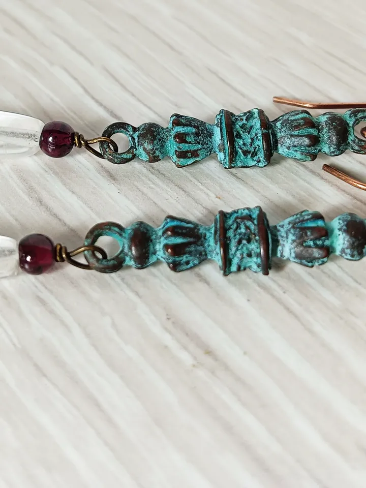 Boho Shabby chic Vintage style and natural copper earrings Textured patinated with a Quartz and garnet beads