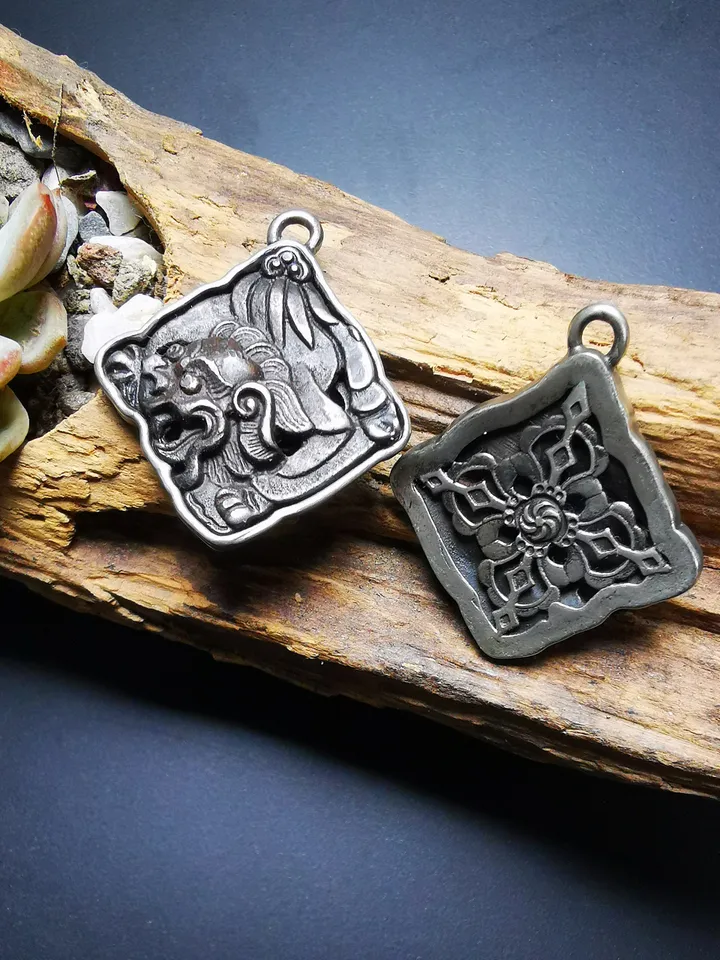 Gandhanra Antique Tibetan Buddhist Amulet,Snow Lion-the Four Dignities(Garuda,Tiger,Dragon,Lion),Buddhist Talisman,Inlaid with Sliver