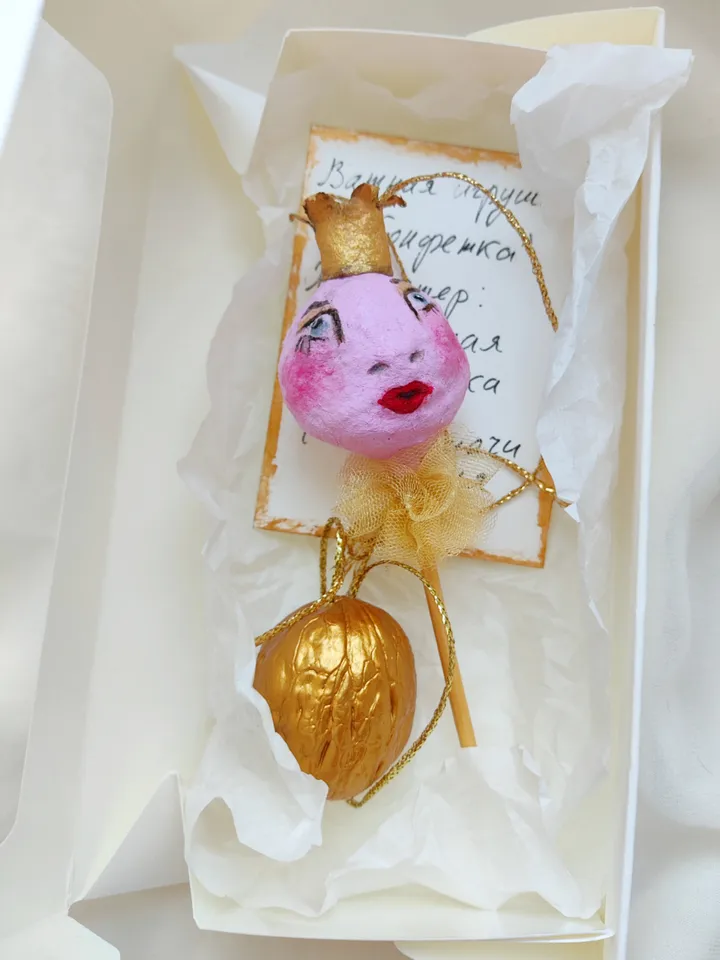 Vintage style ornament Candy