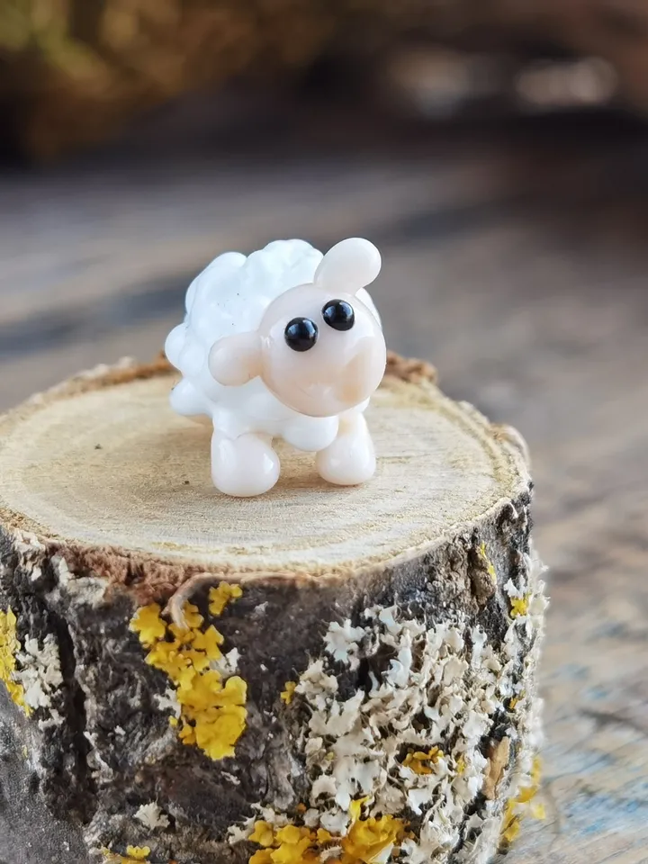 GLASS FIGURINES Sheep figurine Glass sheep Miniature sheep tiny sheep Tiny glass animals Nativity scene Terrarium Dollhouse miniature