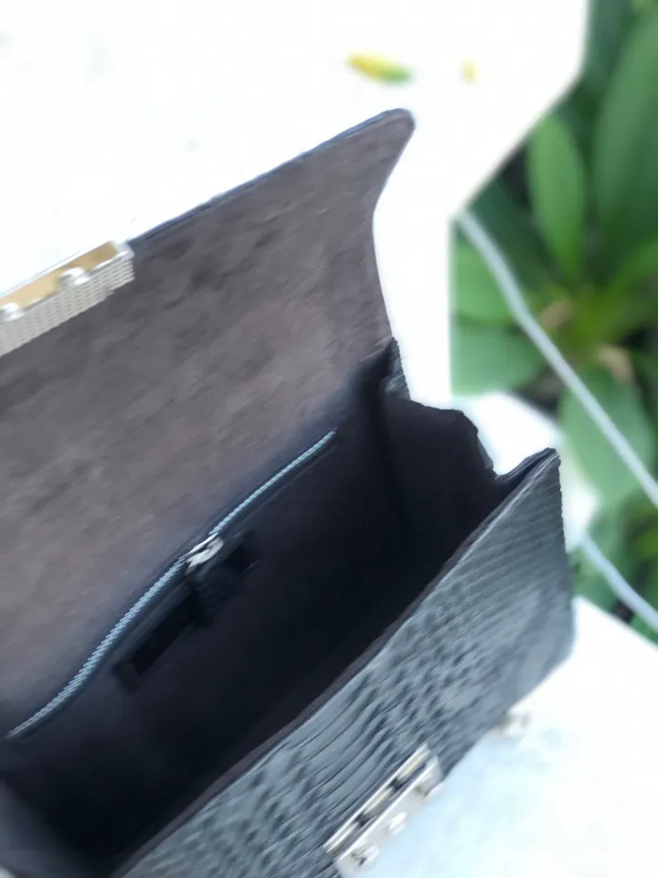 Black chain crossbody classy woman bag | Elegant crossbody purse | Exotic leather bag | Black Pythonskin bag | Chain handle designer Bag