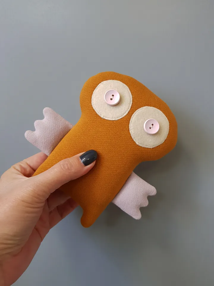 Yellow Owl sewing pattern PDF, tutorial in English, rag doll sewing diy