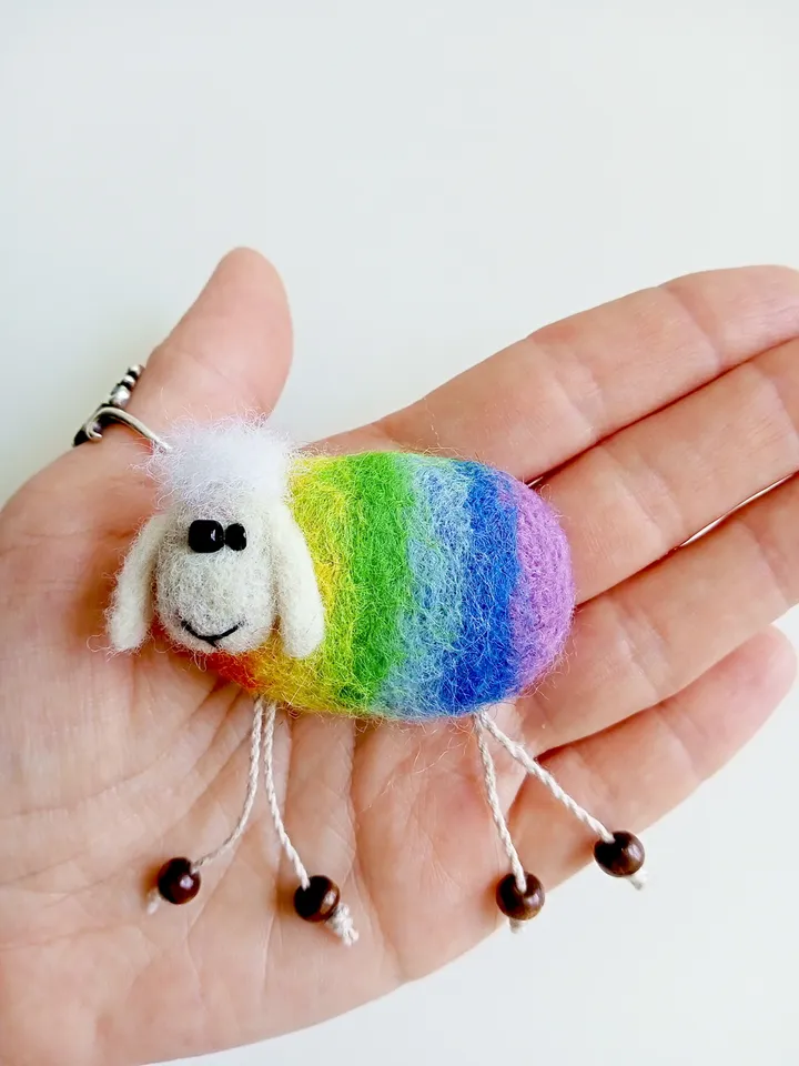 Handmade needle felting OWL brooch/Totem animal brooch/Woodland animal brooch/Cute little BEAR brooch/Children brooch