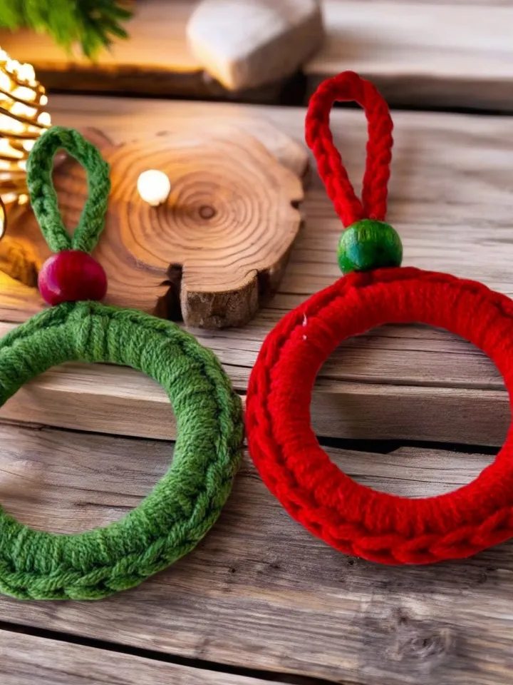 Christmas Crochet Wreath Pattern - Christmas Tree Decoration - Christmas Ornament Pattern |  Easy PDF for Beginners