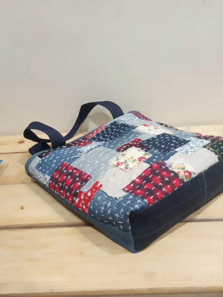 Quilted bag, patchwork bag, handmade bag, small handbag made of cotton and jeans, quilted textile handbag ,tote bag,