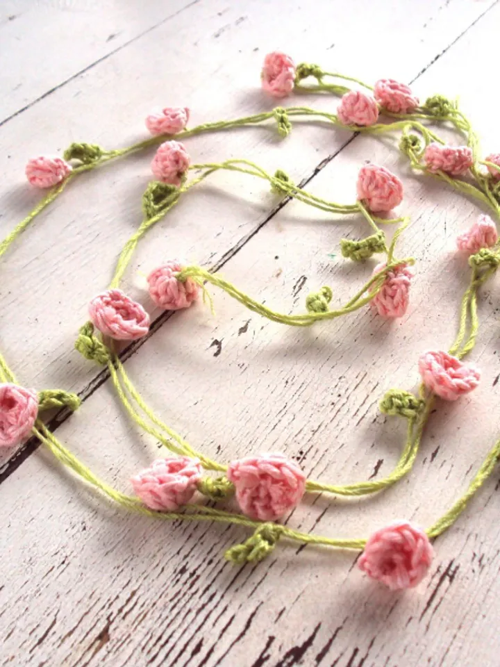Versatile crocheted hairpiece / girl necklace /